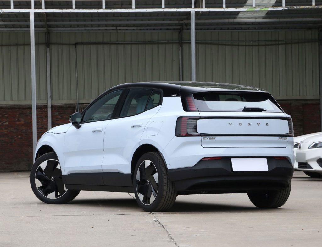 Volvo EX30 – The Art of Subtraction in Electric Mobility, Where Nordic Minimalism Meets Electrifying Performance Volvo EX30 – The Art of Subtraction in Electric Mobility, Where Nordic Minimalism Meets Electrifying Performance