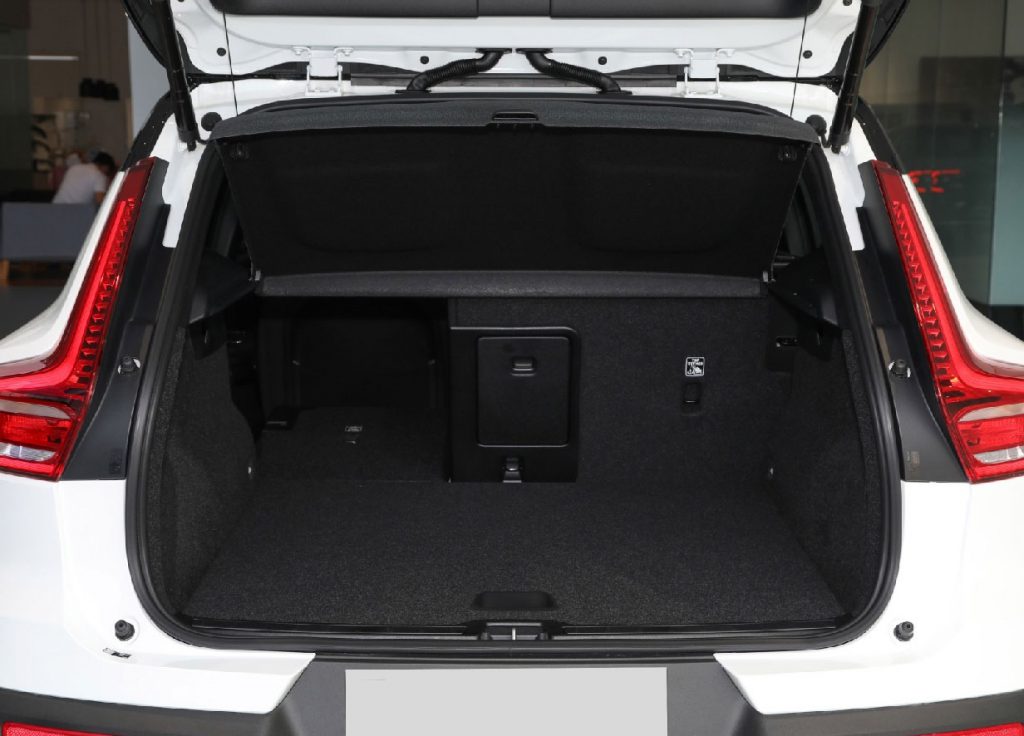Volvo XC40 Recharge - Where Safety Meets Scandinavian Elegance in the EV Era Volvo XC40 Recharge - Where Safety Meets Scandinavian Elegance in the EV Era