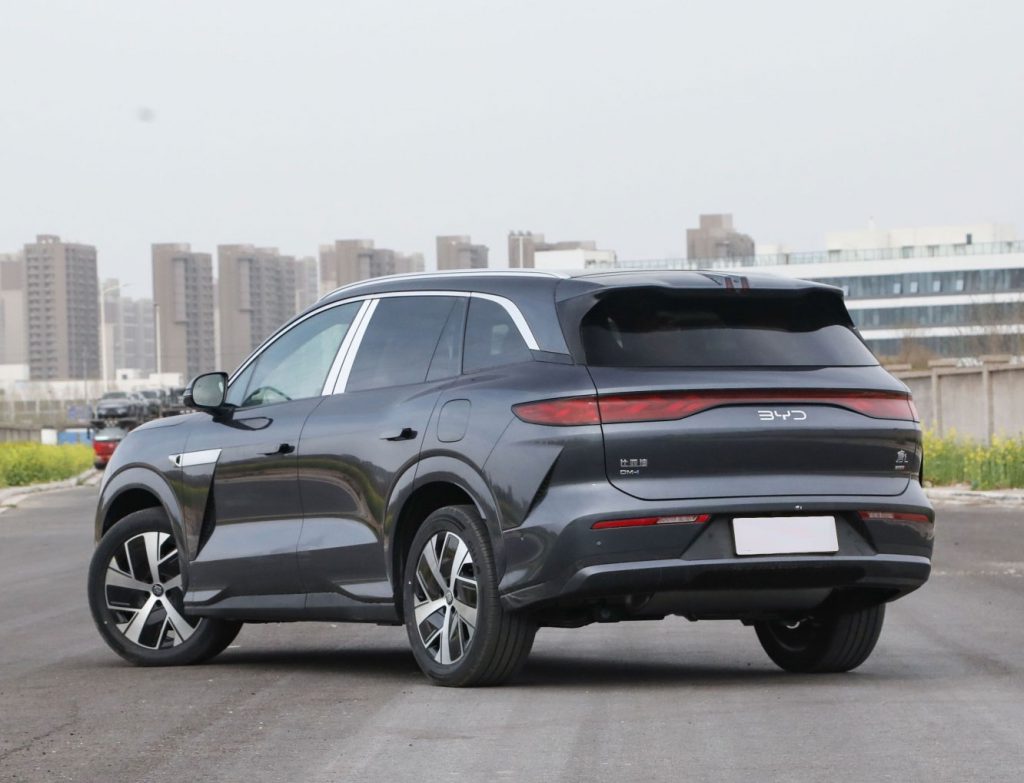 BYD Tang L 2025 — The Art of Balancing Family Needs and Tech Prowess BYD Tang L 2025 — The Art of Balancing Family Needs and Tech Prowess