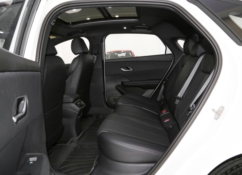 BYD E7: The Budget EV That's Reshaping China's Auto Market BYD E7: The Budget EV That's Reshaping China's Auto Market