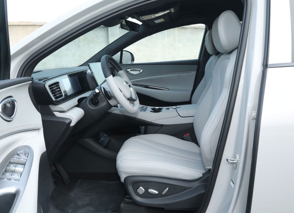 BYD Sea Lion 06EV 2025: The Game-Changer in Mid-Range Electric SUVs
