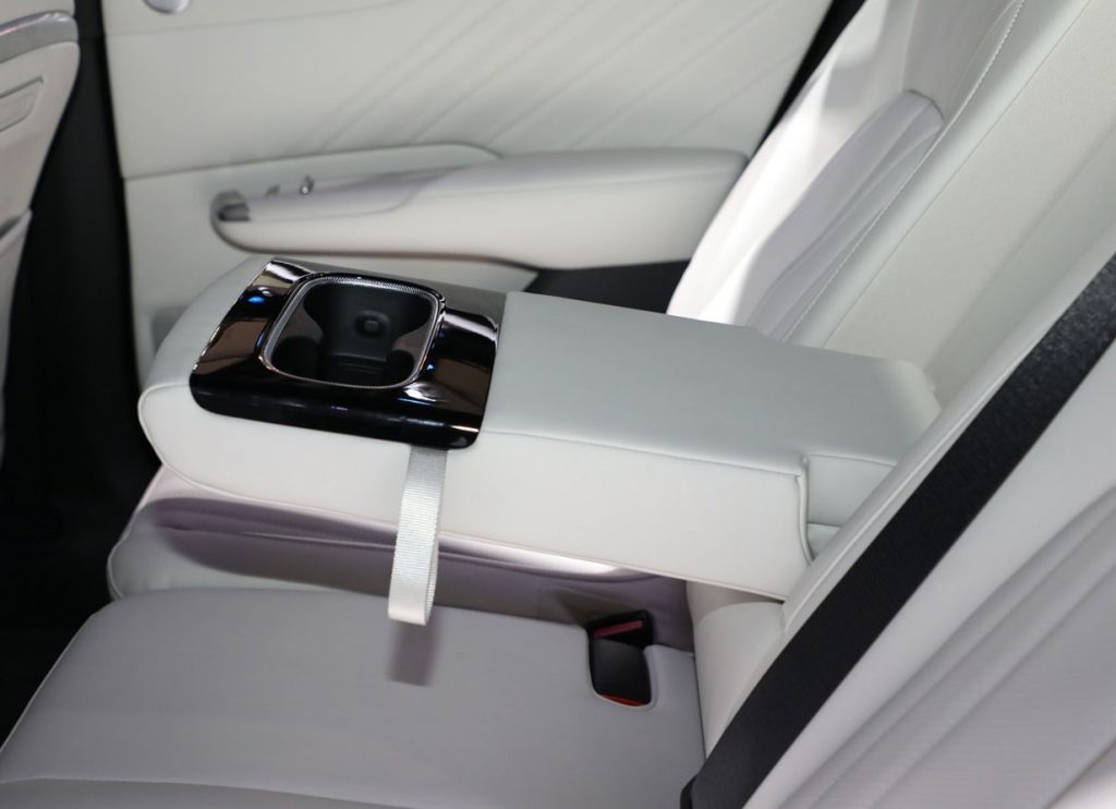 Changan E07 Range-Extender Review: The Shape-Shifting Companion for Modern Explorers Changan E07 Range-Extender Review: The Shape-Shifting Companion for Modern Explorers