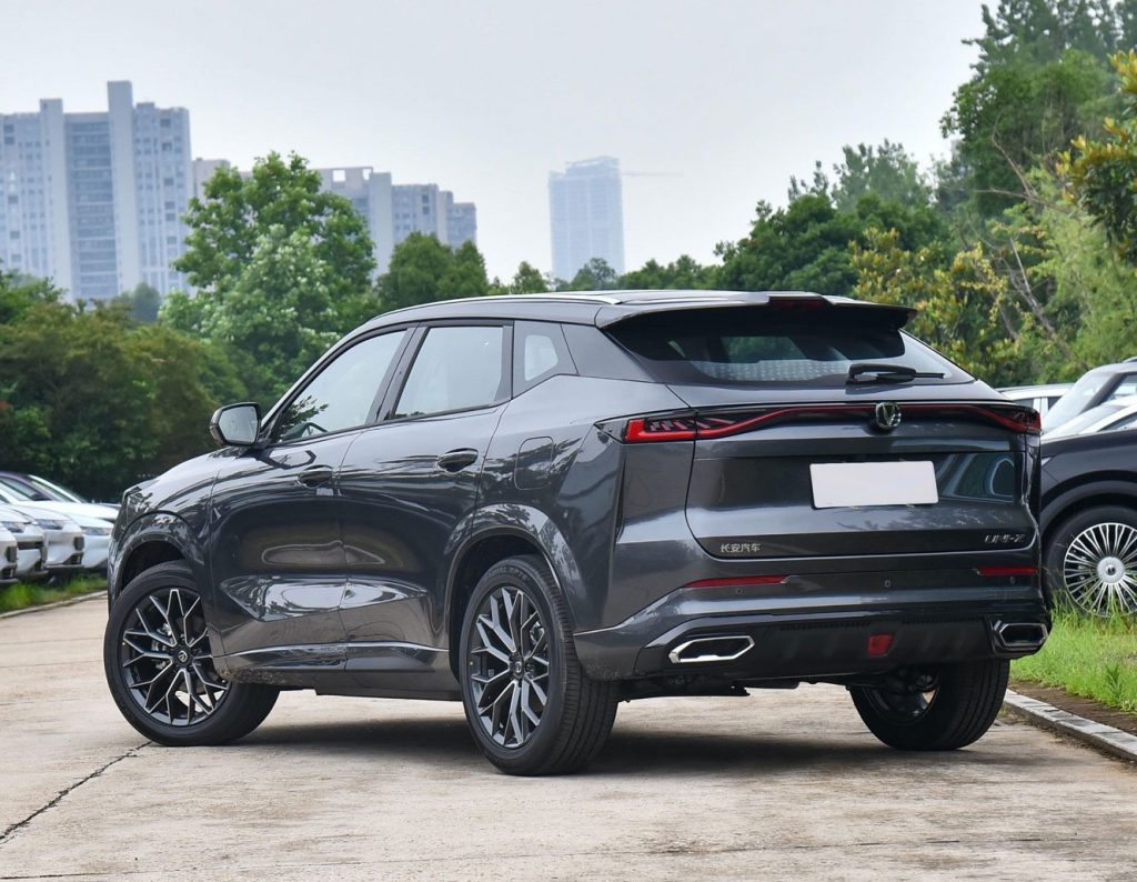Chang'an UNI-Z In-depth Review: The All-Rounder Family SUV Redefining Value in the Hybrid Market Chang'an UNI-Z In-depth Review: The All-Rounder Family SUV Redefining Value in the Hybrid Market