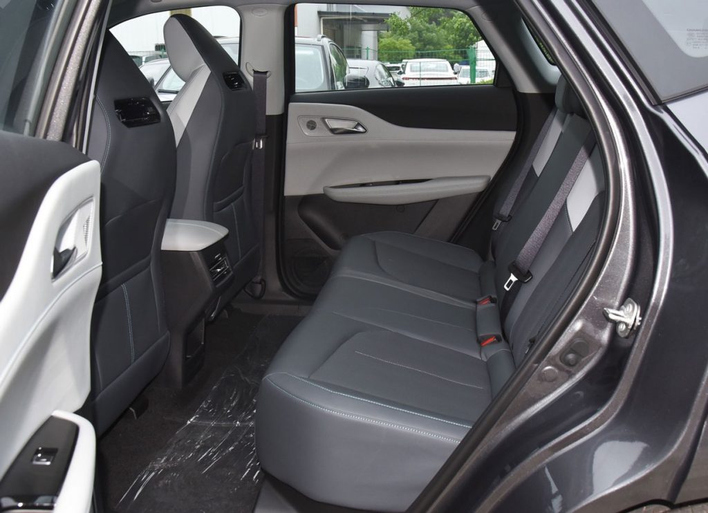 Chang'an UNI-Z In-depth Review: The All-Rounder Family SUV Redefining Value in the Hybrid Market Chang'an UNI-Z In-depth Review: The All-Rounder Family SUV Redefining Value in the Hybrid Market