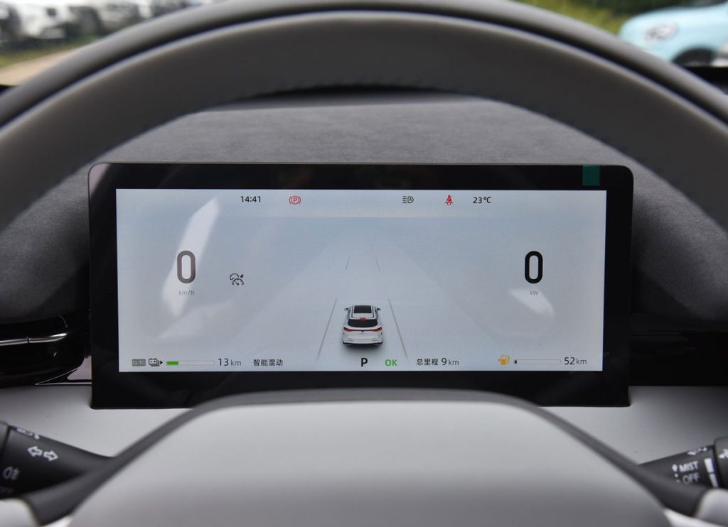 Chang'an UNI-Z In-depth Review: The All-Rounder Family SUV Redefining Value in the Hybrid Market Chang'an UNI-Z In-depth Review: The All-Rounder Family SUV Redefining Value in the Hybrid Market
