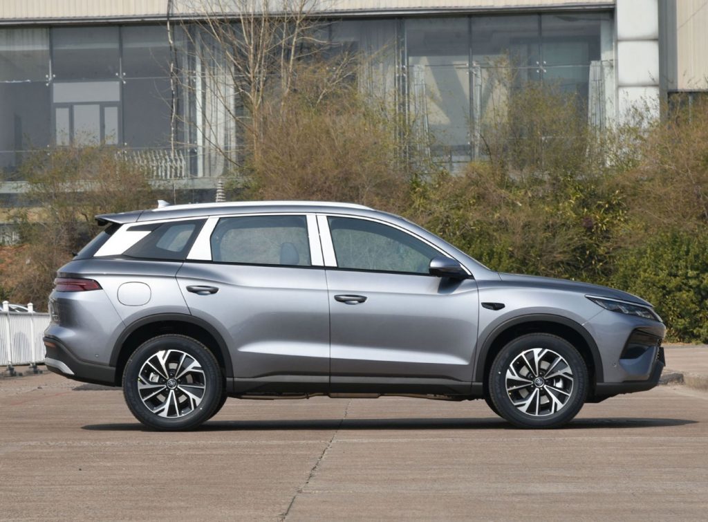 Game Changer in the Oil-Electric Parity Era: How BYD Song Pro DM-i Redefines Value in the ¥150K SUV Segment?