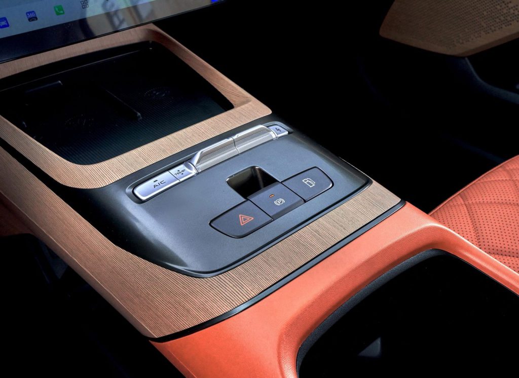 Revolutionizing Value: Changan Eado PHEV 2025 Comprehensive Review