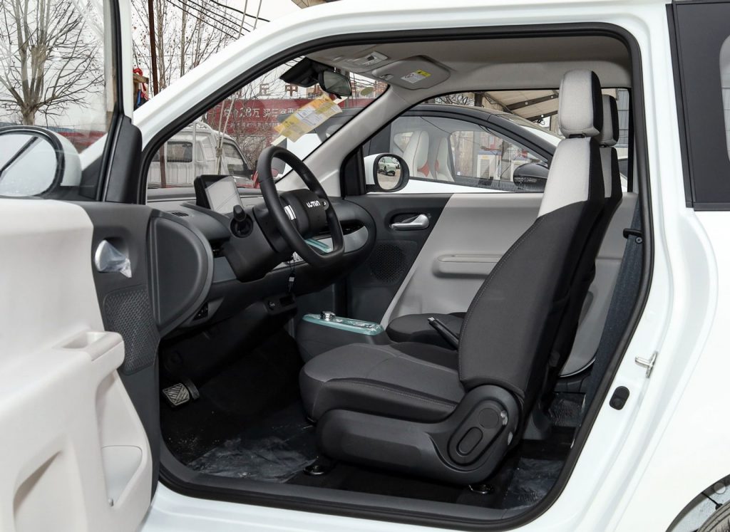 The Urban Mobility Revolution - How Changan Lumin Redefines City Commuting The Urban Mobility Revolution - How Changan Lumin Redefines City Commuting