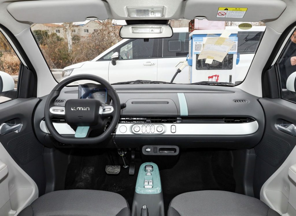 The Urban Mobility Revolution - How Changan Lumin Redefines City Commuting The Urban Mobility Revolution - How Changan Lumin Redefines City Commuting