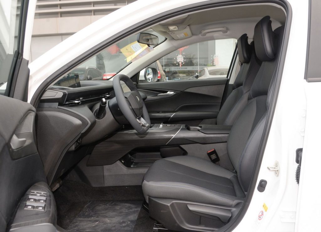 Two-Minute Battery Swap Revolution: Comprehensive Review of Changan Oshan 520 EV Two-Minute Battery Swap Revolution: Comprehensive Review of Changan Oshan 520 EV