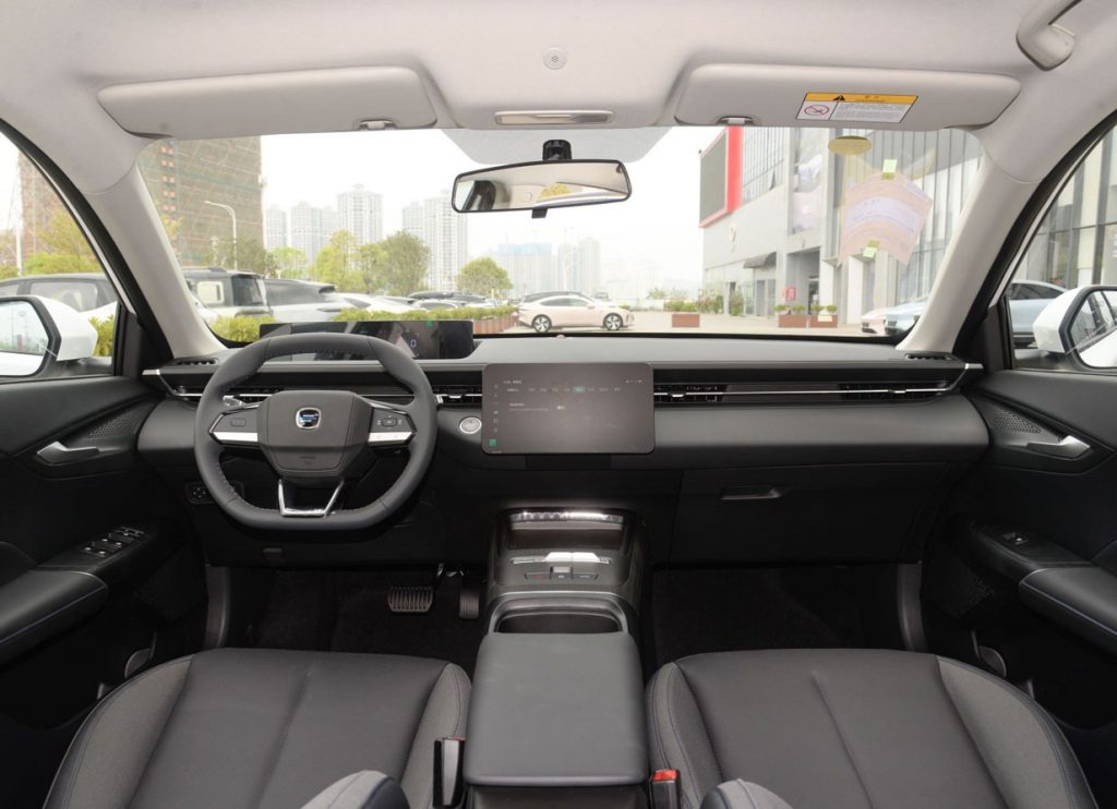 Two-Minute Battery Swap Revolution: Comprehensive Review of Changan Oshan 520 EV Two-Minute Battery Swap Revolution: Comprehensive Review of Changan Oshan 520 EV